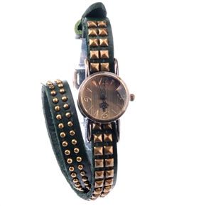 BuySKU69393 Retro Style Round & Square Rivets Decorated Soft PU Band Women's Quartz Wrist Watch with Round Case (Green)