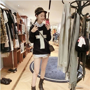 BuySKU70603 Fashion Women Spring Autumn Cross Pattern Long Sleeve Round Collar Pullover Knitted Sweater - Free Size (Black)