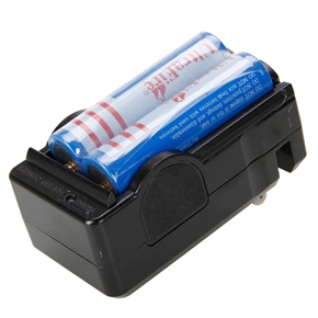 BuySKU73915 2pcs UltraFire 18650 3.7V 3600mAh Rechargeable Lithium Battery & 18650 Battery Charger Set