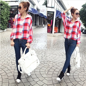 BuySKU70402 Women Spring Autumn Turn-down Collar Bat Long Sleeve Loose Cotton Tartan Pattern Long Shirt - Free Size (Red)